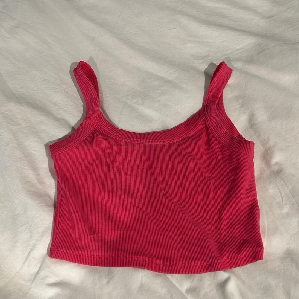 Pink tank